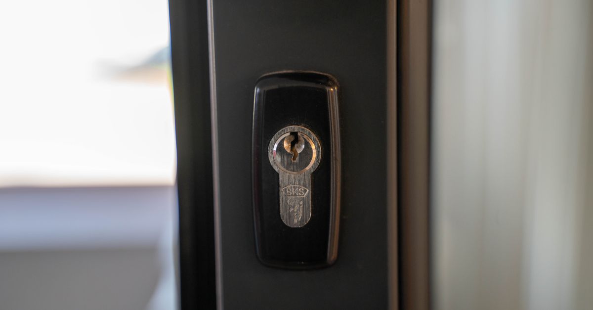 The Benefits of Choosing Mobile Locksmith Solutions